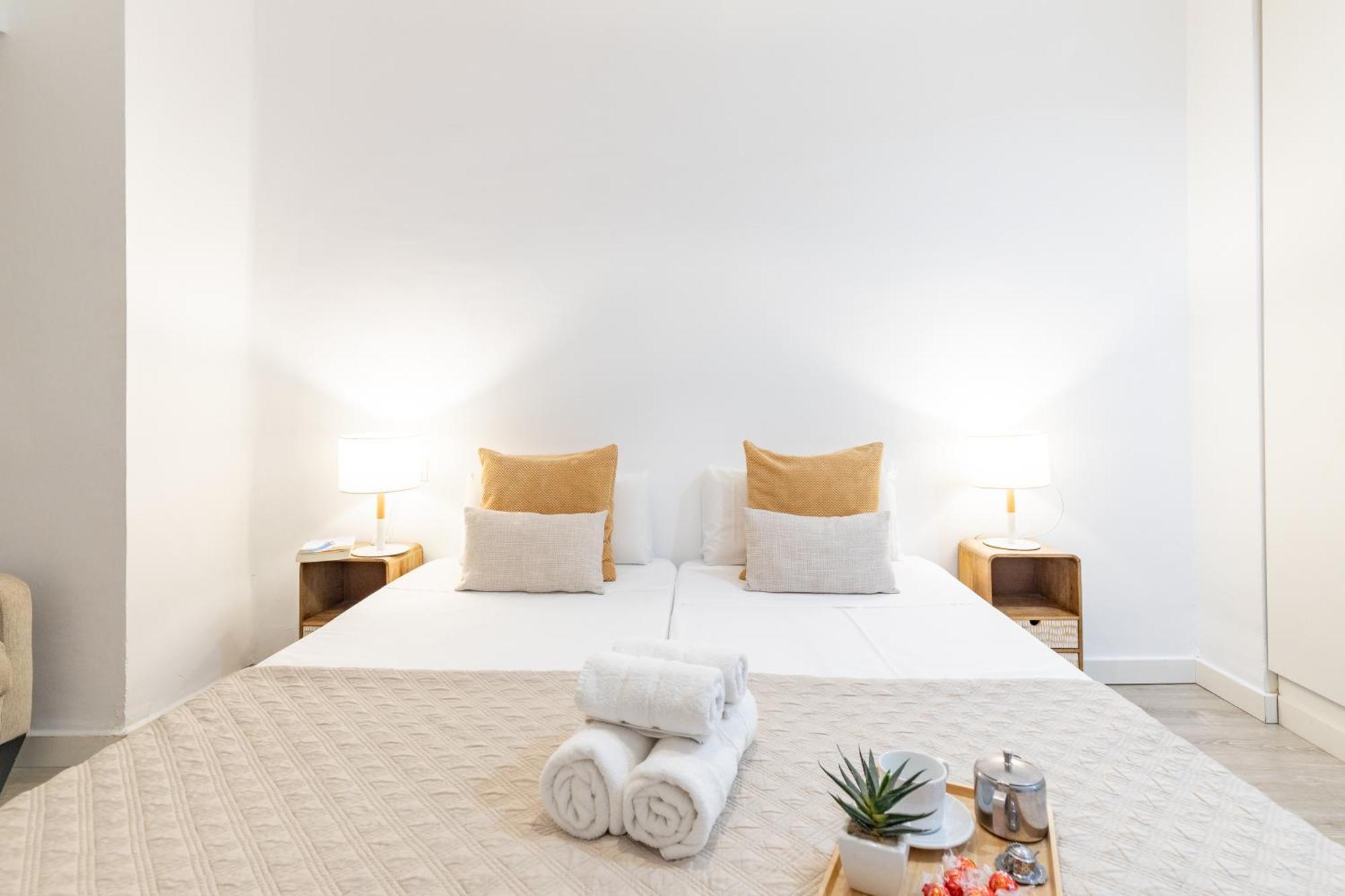 Apartamento Travel Hábitat Ayuntamiento Valencia Exterior foto