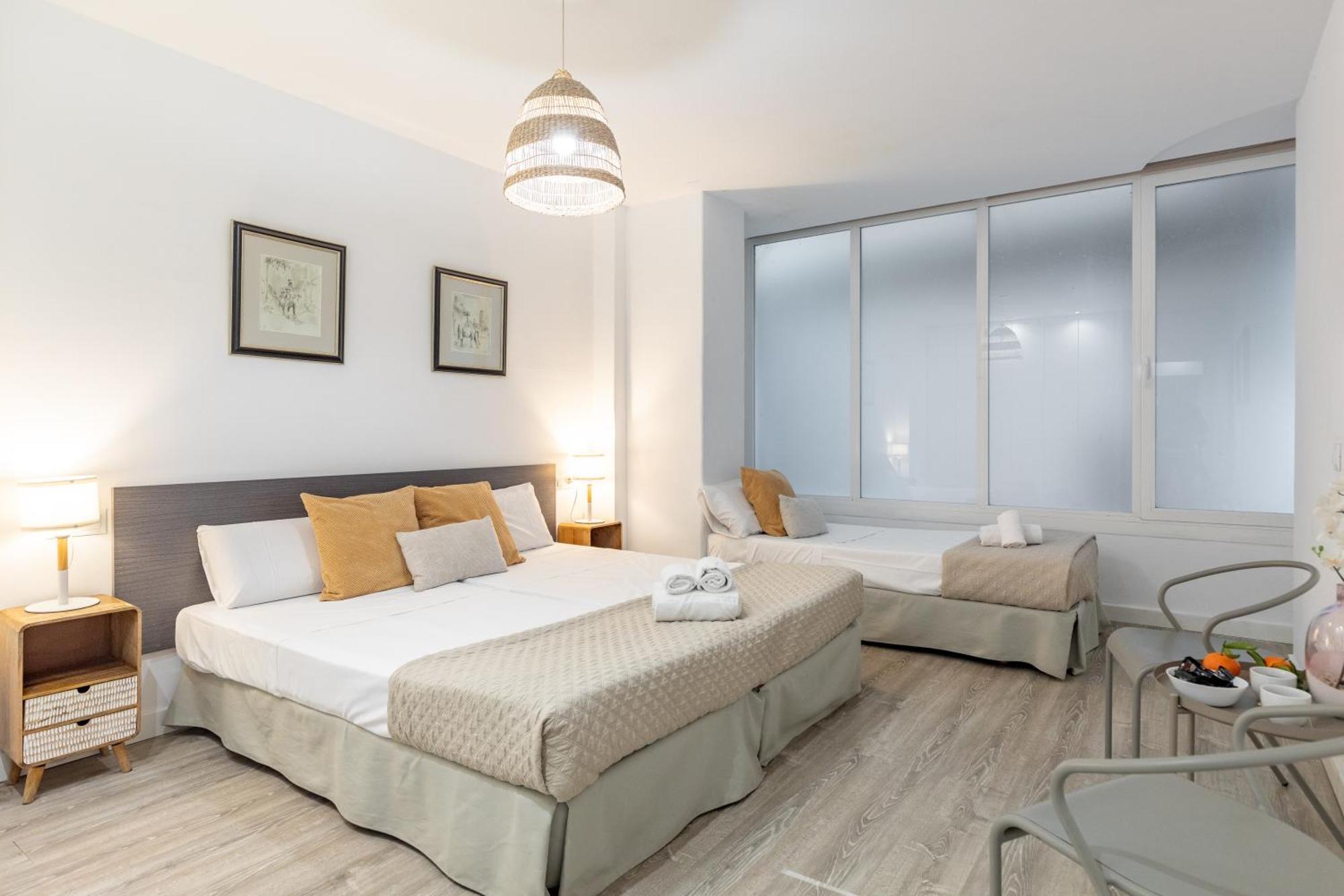 Apartamento Travel Hábitat Ayuntamiento Valencia Exterior foto