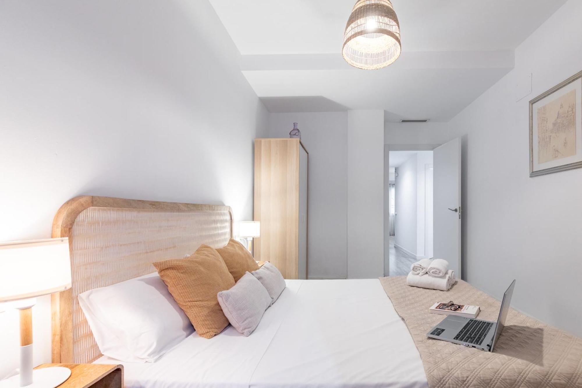 Apartamento Travel Hábitat Ayuntamiento Valencia Exterior foto